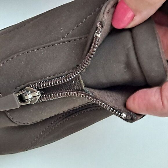 Keds Grasshopper ladies slip on NWOT - Picture 7 of 11